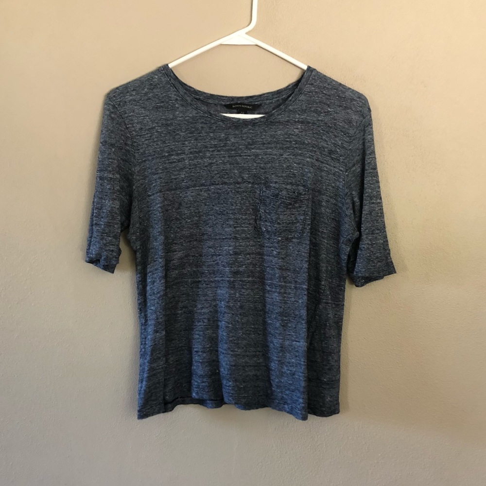 Banana Republic tee.